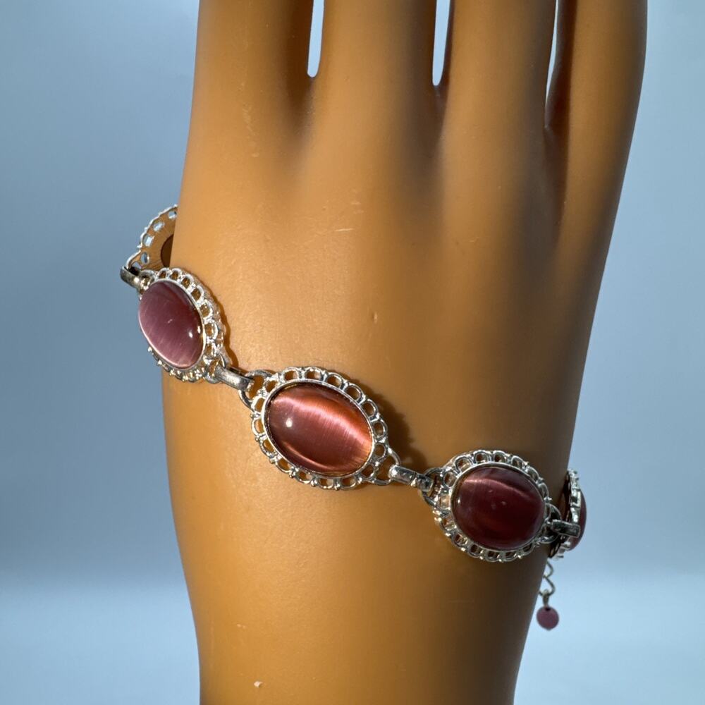 Vintage Signed AVON Silver Tone Pink Moonglow Cat’s Eye Oval Link Bracelet